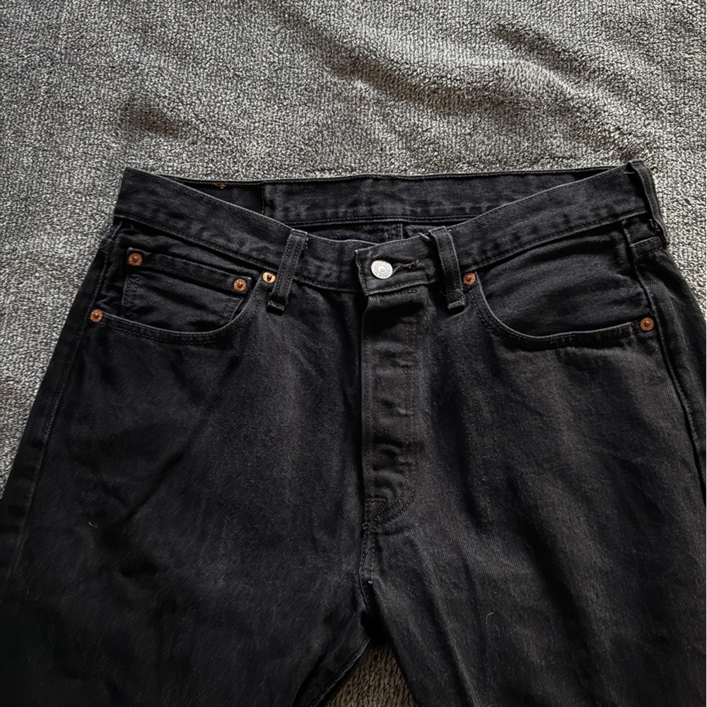 Women's Levis 501 Button-fly Jeans Straight-leg Fit